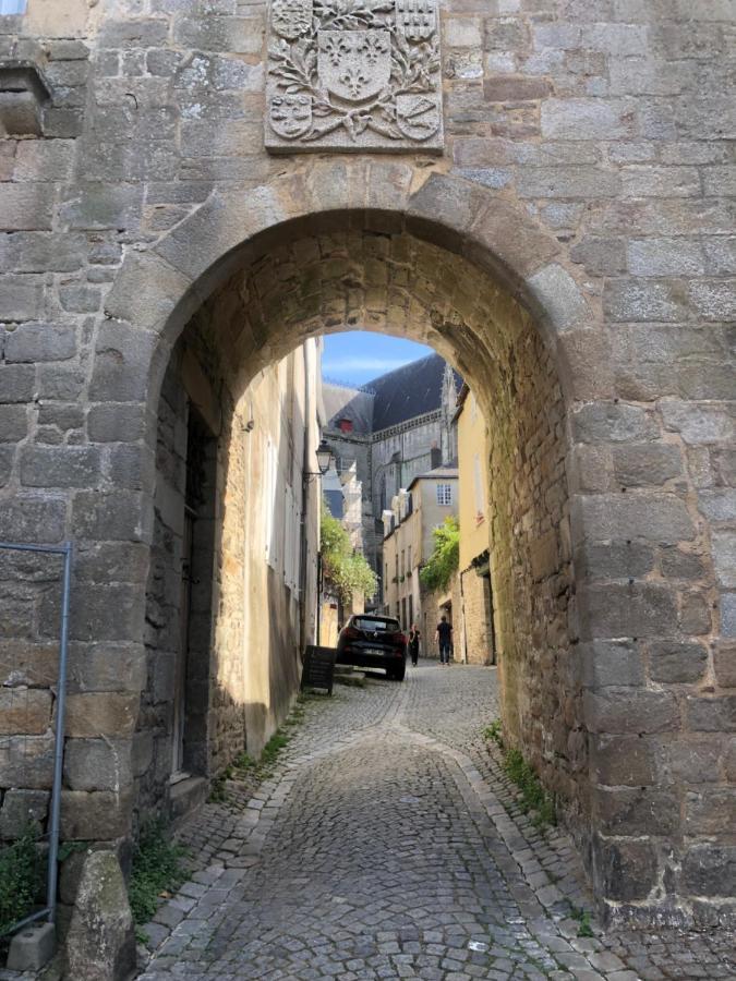 Au Coeur De Vannes - Vue Sur Les Remparts - 2 Ch Extérieur photo
